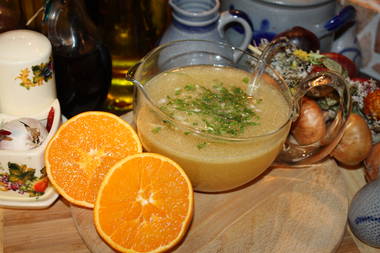 Orangen-Kräuter-Salatsoße